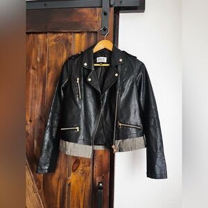 BKE Black Leather Jacket with Gray Accents S Item#AU